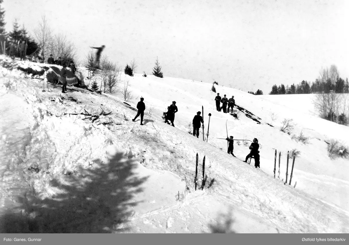 Premiererenn i Hauglandsbakken i 1922 i Spydeberg.