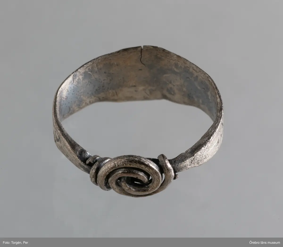 FINGERRING