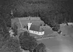 Flygfoto över Brahekyrkan på Visingsö, Jönköpings kommun. Nr O 2.