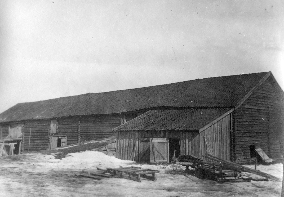 Den gamle låve på Opstad.