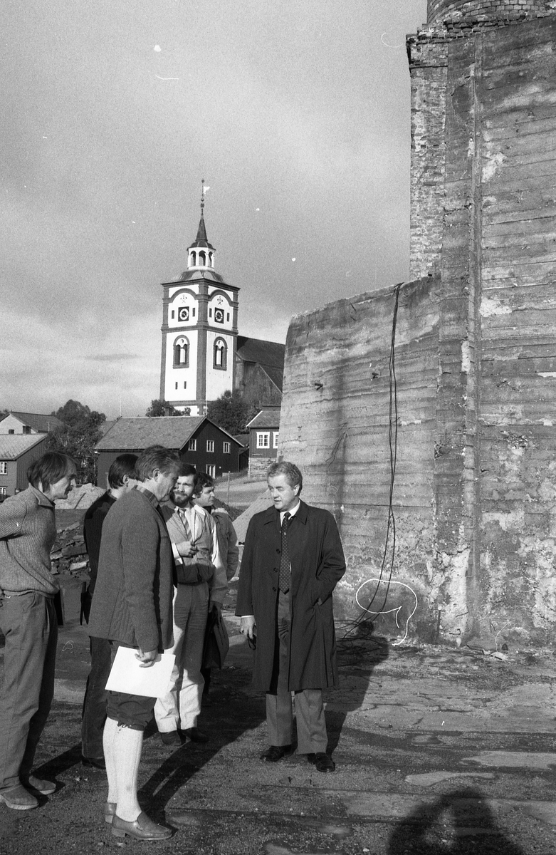 Ruinen av smeltehytta på Røros før oppstart av bygginga av det nye museet på Malmplassen