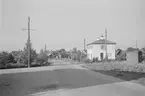 Korsningen Södermalmsvägen och Strids gata i Malmslätt, 1940-tal.