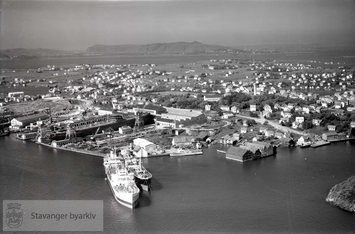 Stavanger midtre. Buøy. Mot nord...Mot Hundvåg og Rennesøy.