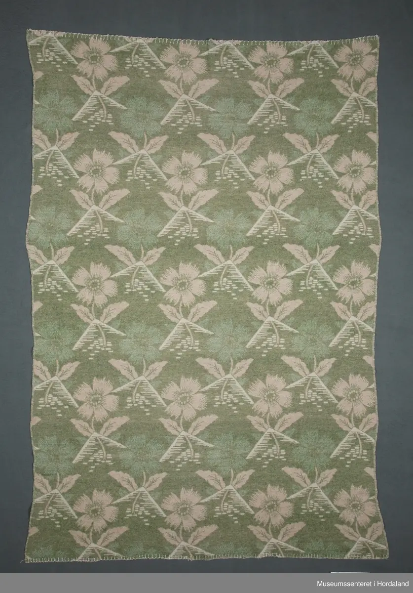 store blomster og blad
