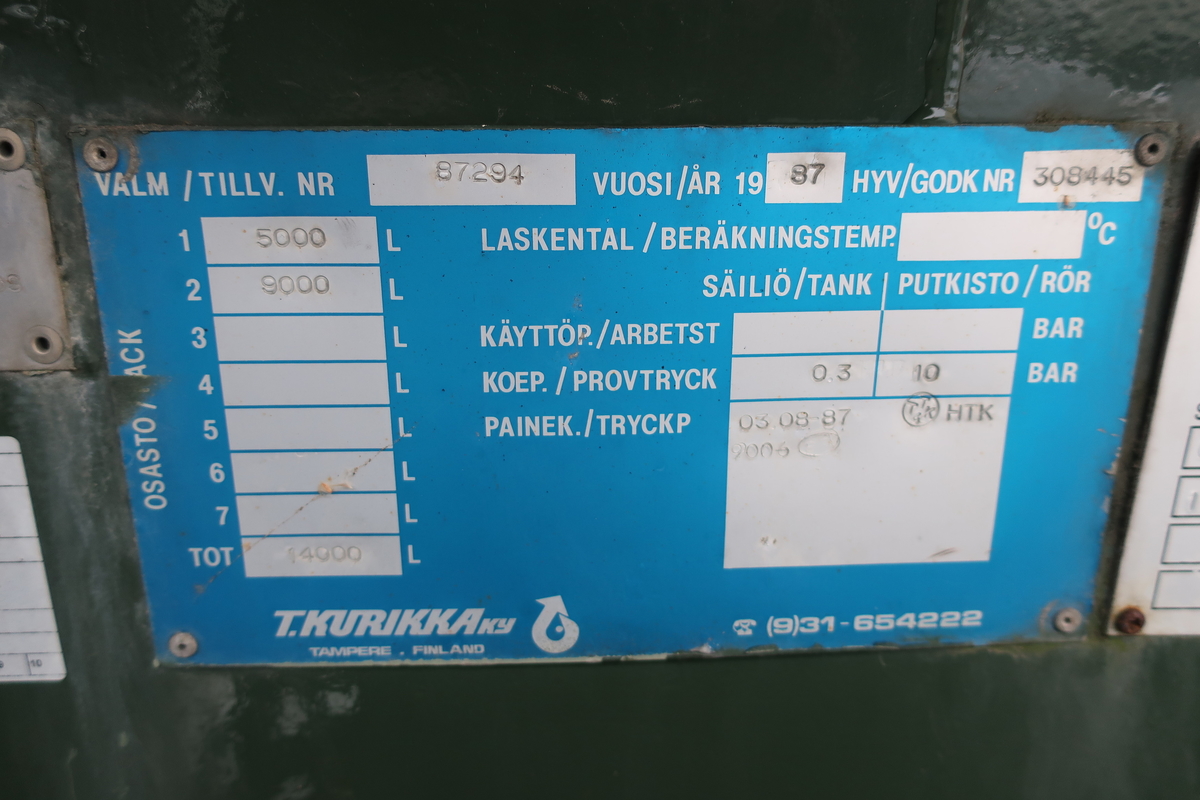 Tankbil 8673. Volvo N 10. Registreringsnummer 115130.