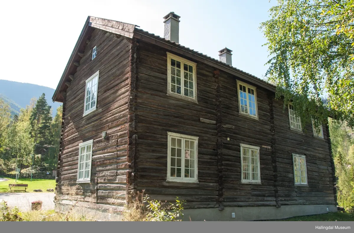Høvahuset