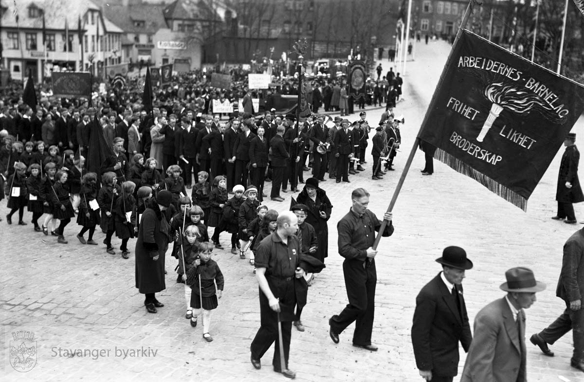 1. mai tog.Arbeidernes barnelag