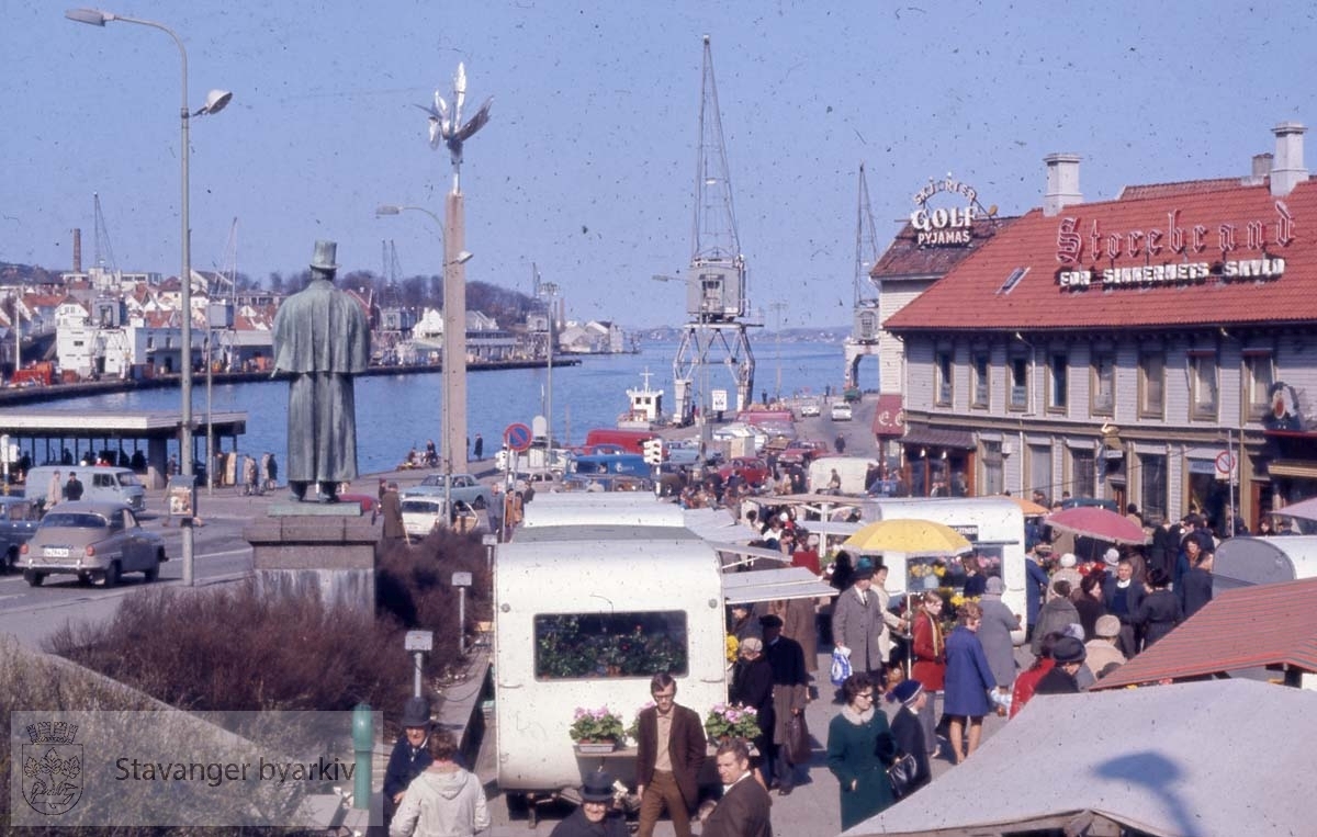 Torget mot Vågen