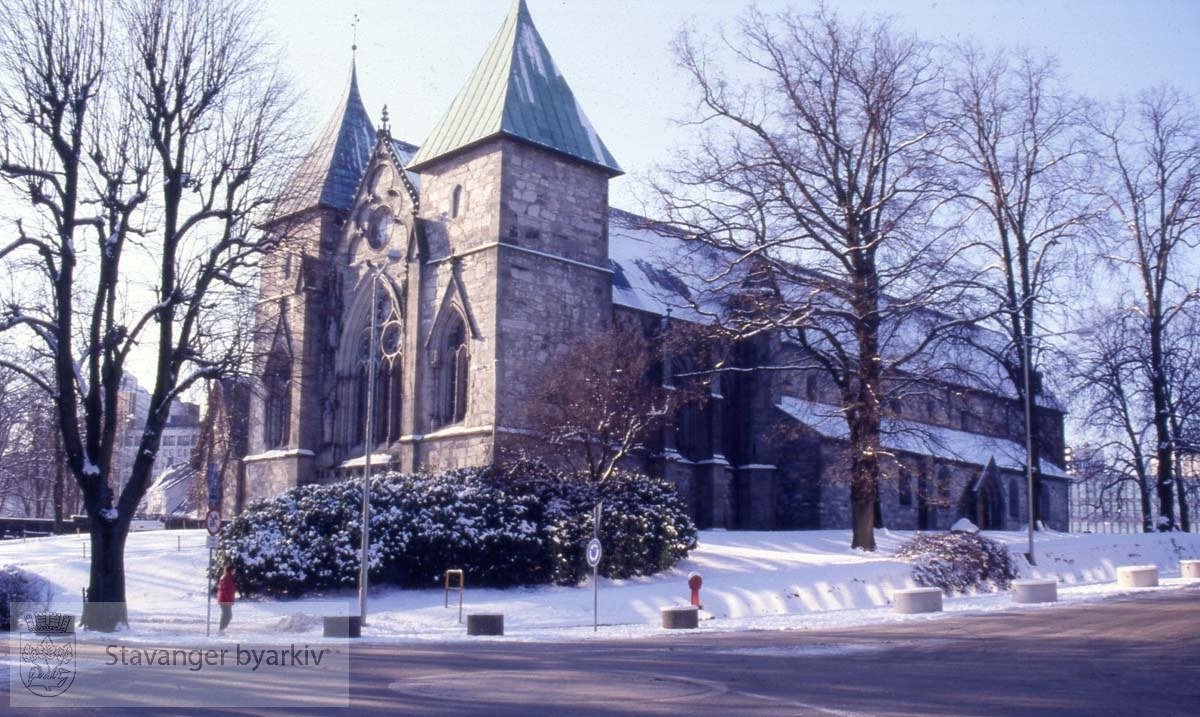 Domkirken i vinterdrakt.