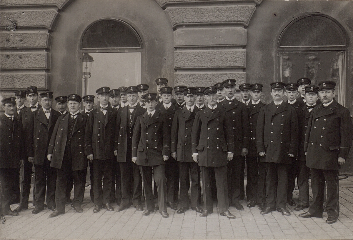 Reparatörer och stationsbiträden i Stockholm år 1921.
