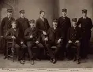 En grupp inkasserare vid AB Stockholmstelefon år 1910. Stående f.v. A Schultze, N Forsling, E Andersson, G Sundström, W Ericson. Sittande f.v. E Karlsson, J Carlsson, H Andersson, Hj Sundell.