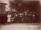 Foton från anläggningen av en telegraflinje i Ryssland år 1900.