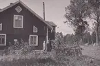 Ubby telefonstation. År 1942. Exteriör.