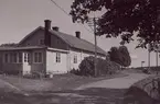 Uppl. Kimsta telefonstation År 1942. Exteriör.