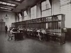 Haag, Holland, 1903. LME. Telefonstation. Interiör.