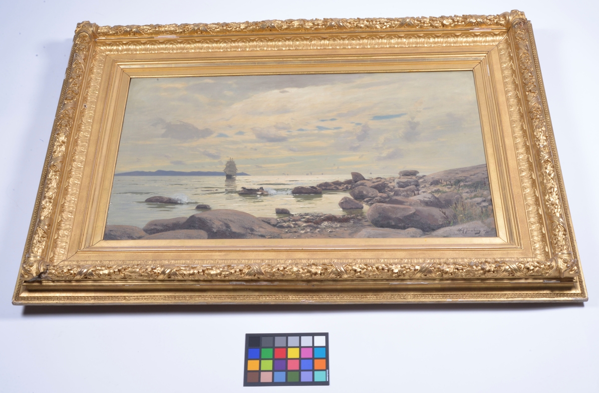 Storlek: 137,5 x 97,5 cm (yttermått med ram)
                99,0 x 59,0 cm (bildyta)
Montering / Ram: Förgylld träram