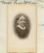 Porträtt av Agnes Lomell, född Engström. Från 1867 gift med färgaren, fabrikören och handlaren August Lomell. Efter att varit bosatta i Alingsås och Horn inflyttade makarna till Skänninge 1870. Där förblev de till makens bortgång 1886. Året därpå utvandrade Agnes till Amerika, dit äldste sonen tidigare flyttat.