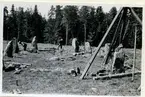 Badelunda sn, Anundshögsområdet, Långby.
Restaureringsarbete vid skeppssättning.