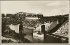 Öppningsbar järnvägsbro över Södertälje kanal.