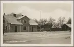 Spårsida av stationsområde under vintertid.