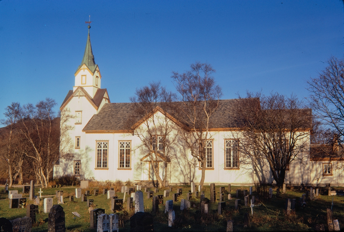 Sømna kirke