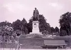 Carl XIV Johans staty av Ludwig von Schwanthaler i Carl Johans park i Norrköping. Avtäckt 20 oktober 1846.