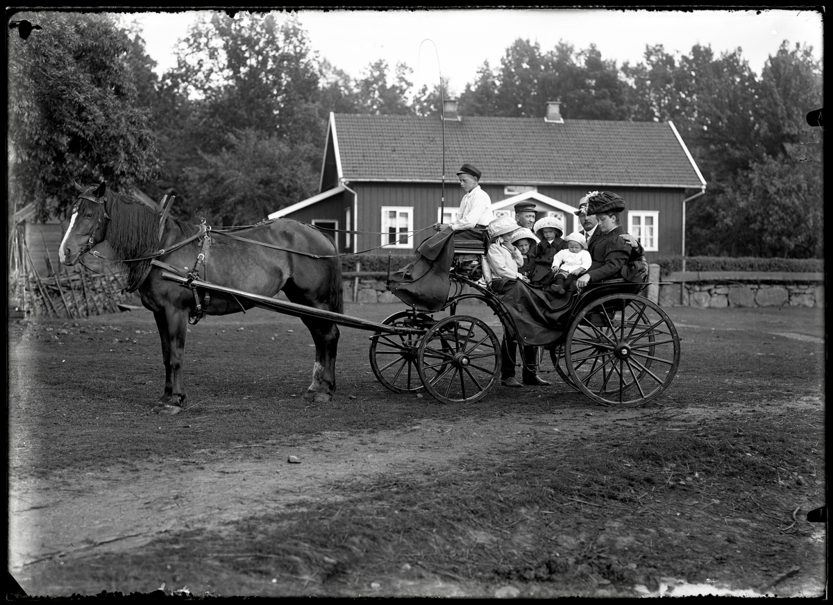 Med hästskjuts från Kroken, Bäreberg, till Borås