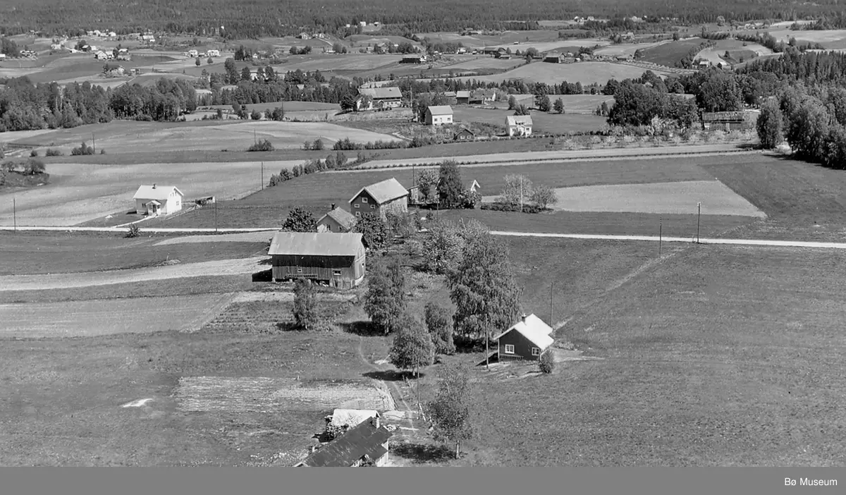 Flyfoto av Langkås på Langkåshaugen 13. juni 1958.