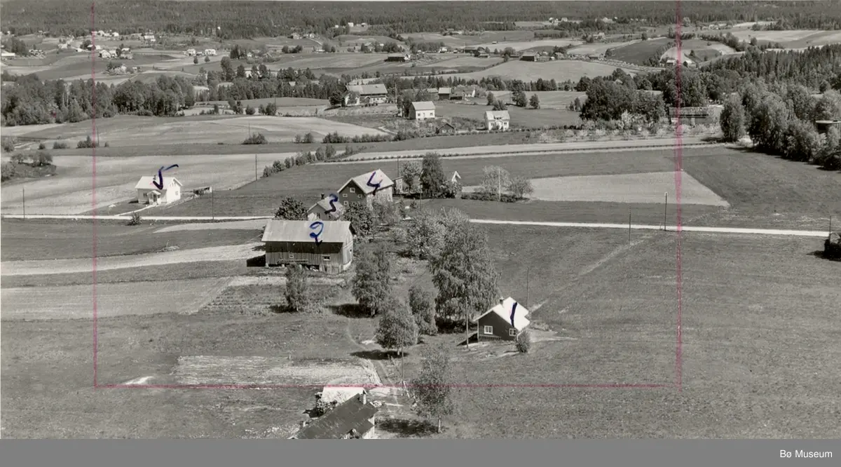 Flyfoto av Langkås på Langkåshaugen 13. juni 1958.
