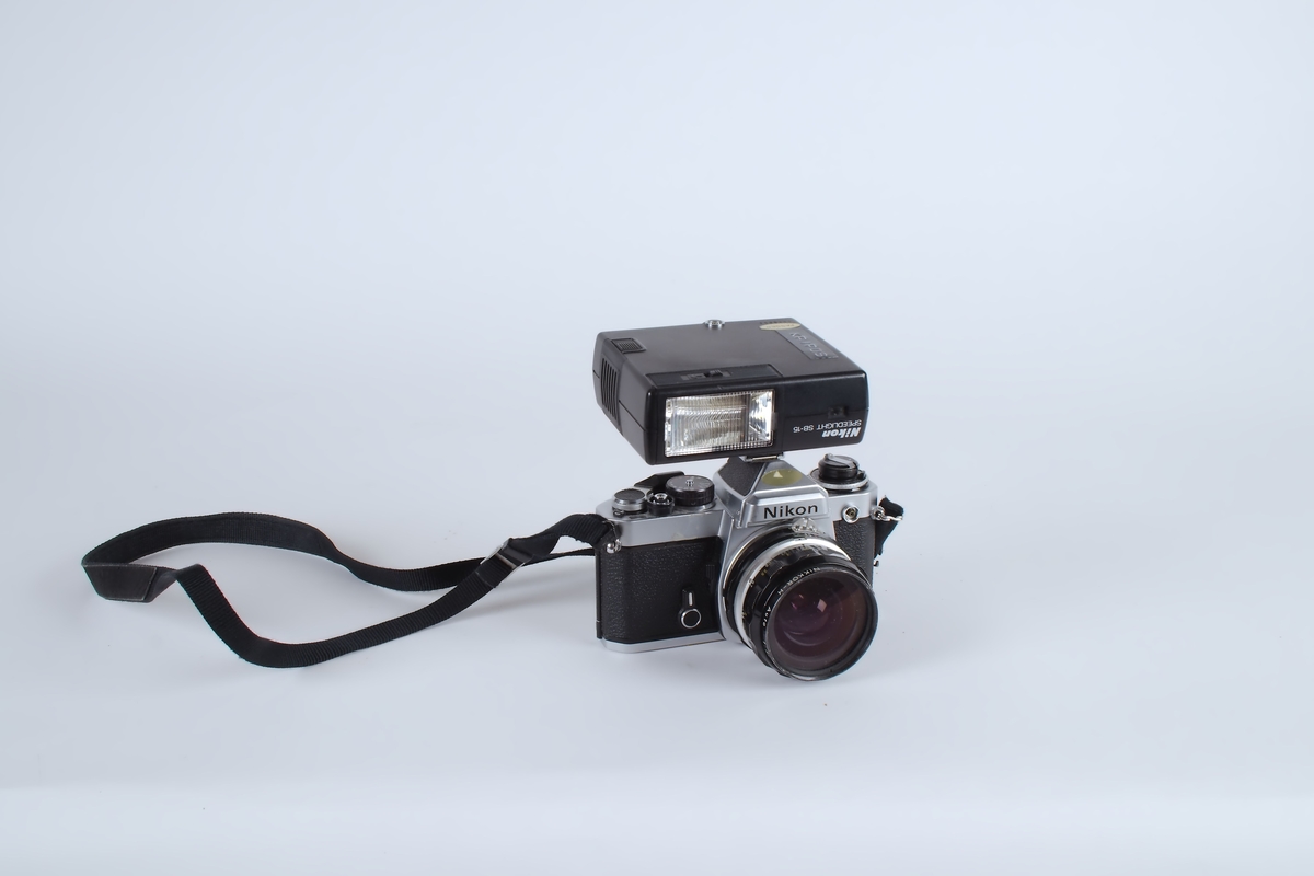 Fotoapparat med blitz.