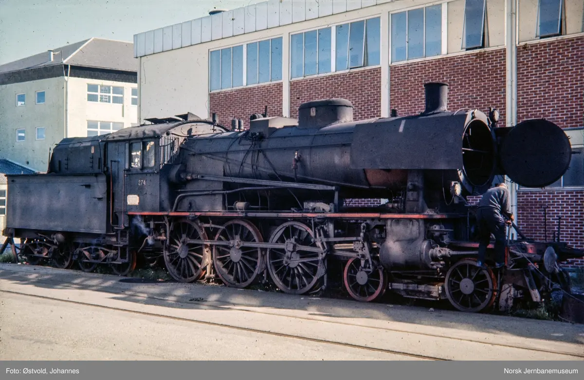 Damplokomotiv type 30a nr. 274 ved Rogaland fellessalgs slakteri i Sandnes