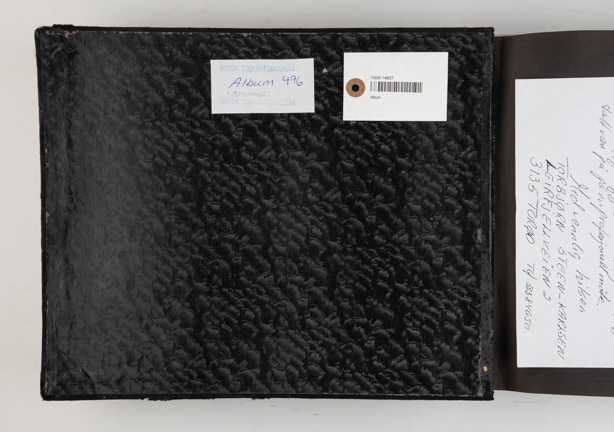 Album med fotografier fra virksomheten til The Shanghai Tug & Lighter Company. Inneholder bl.a. en billedoversikt over The Shanghai Tug & Lighter Company's flåte i 1924, samt billedserier av skip i nødsituasjoner og under berging. Blant skipene er 'Hervar', 'Solvær', 'Antarctic', 'Beldagny', og 'Valuta'