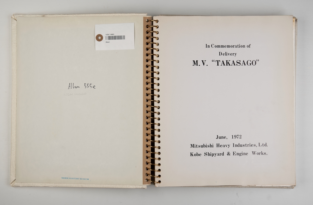 Album med fotografier fra dekk, interiør, lugarer, maskinrom ombord i  'Takasago' juni 1972.