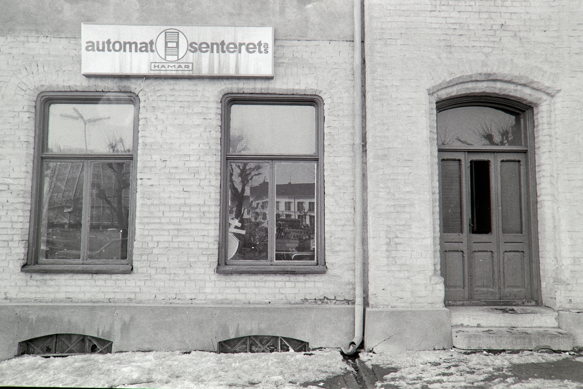 Hamar, Stortorget, Aasgården, bygård, fasade ut mot Stortorget, kontor for Automatsenteret a/s