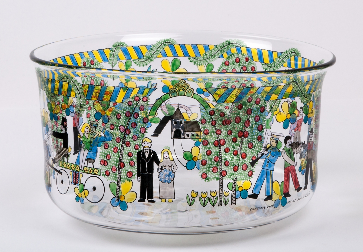 Målad glasskål, "Bröllop", ut Gunnas Cyréns glassamling "Svenska män och flickor".