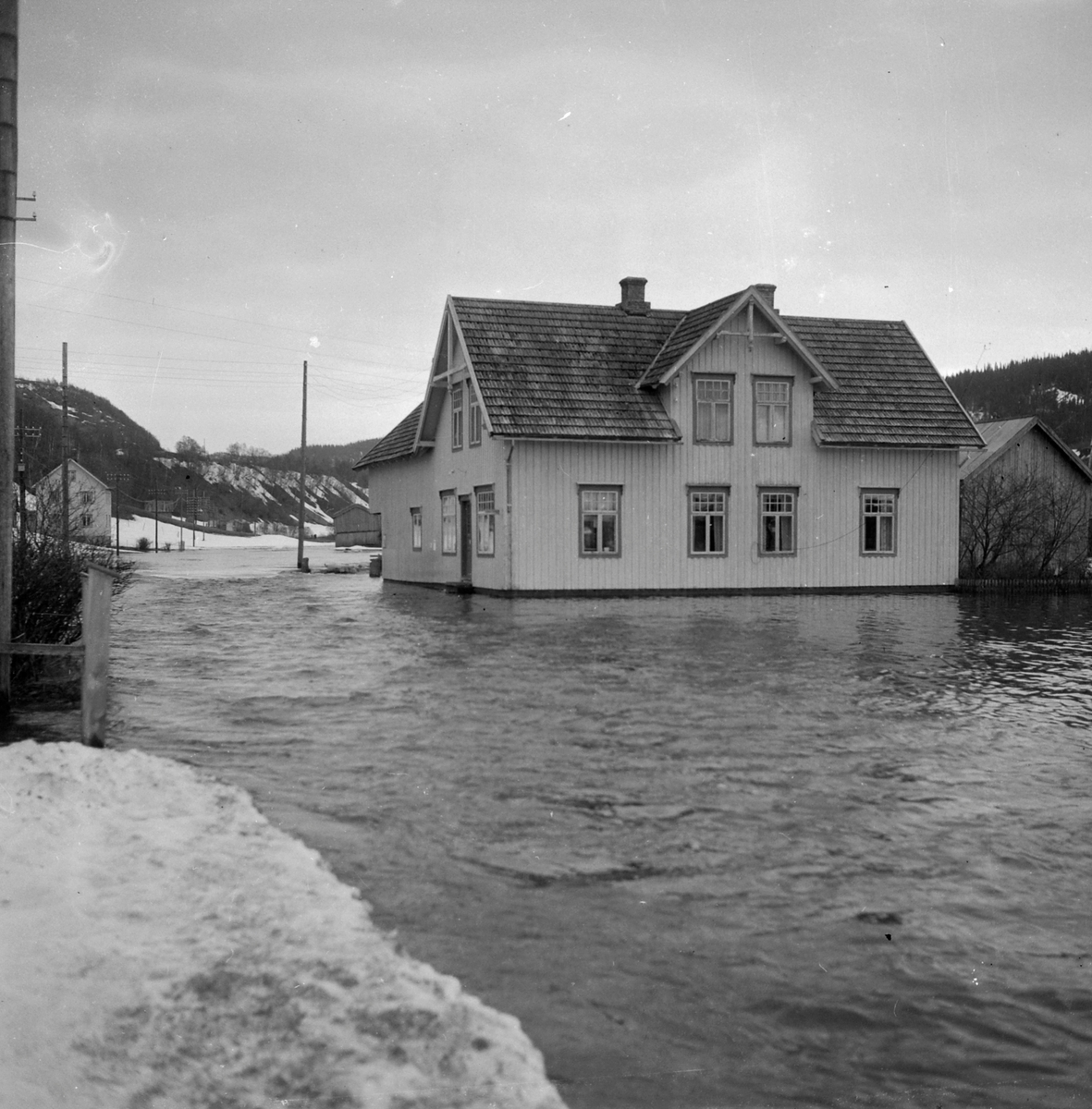 Flom og isgang ved Rolset i Selbu (kopi)