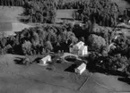 Flygfoto över Nissafors herrgård i Gnosjö kommun, Jönköpings län. Nr 1651/1958