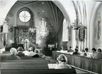 Kärrbo sn, Västerås.
Gudstjänst i Kärrbo kyrka. 1980.