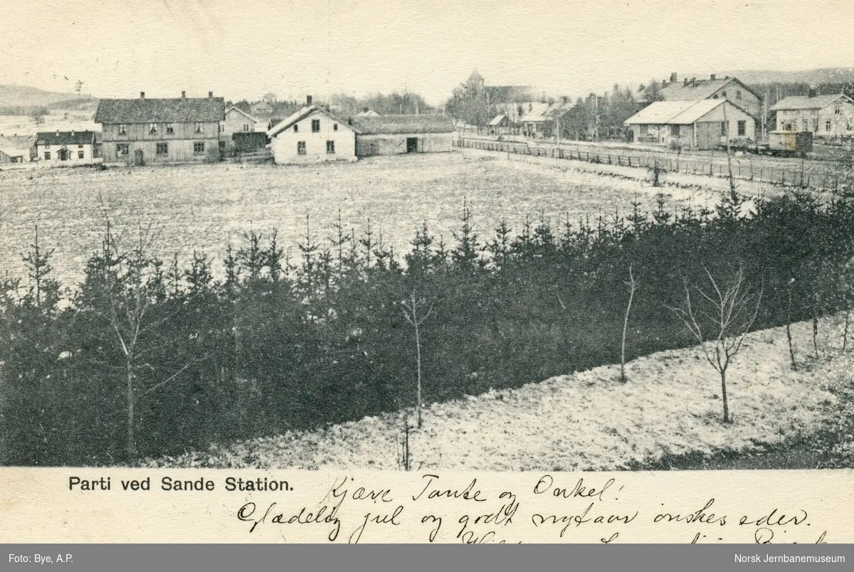 Sande stasjon på Vestfoldbanen.