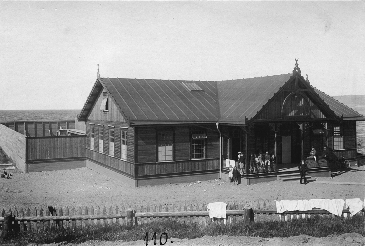 Östra kallbadhuset vid Vättern i Jönköping.