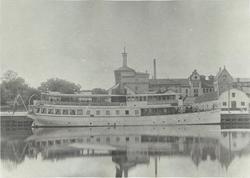 Ångaren Ragnhild i Mälarhamnen i Södertälje c:a 1904-1906.
T