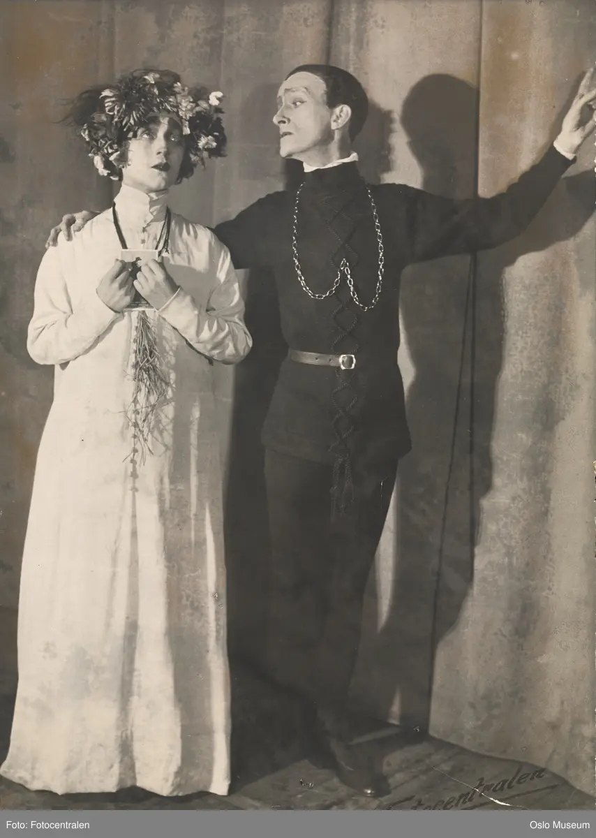 mann, kvinne, revyskuespillere, Hamlet-parodi, Hamlet og Ofelia