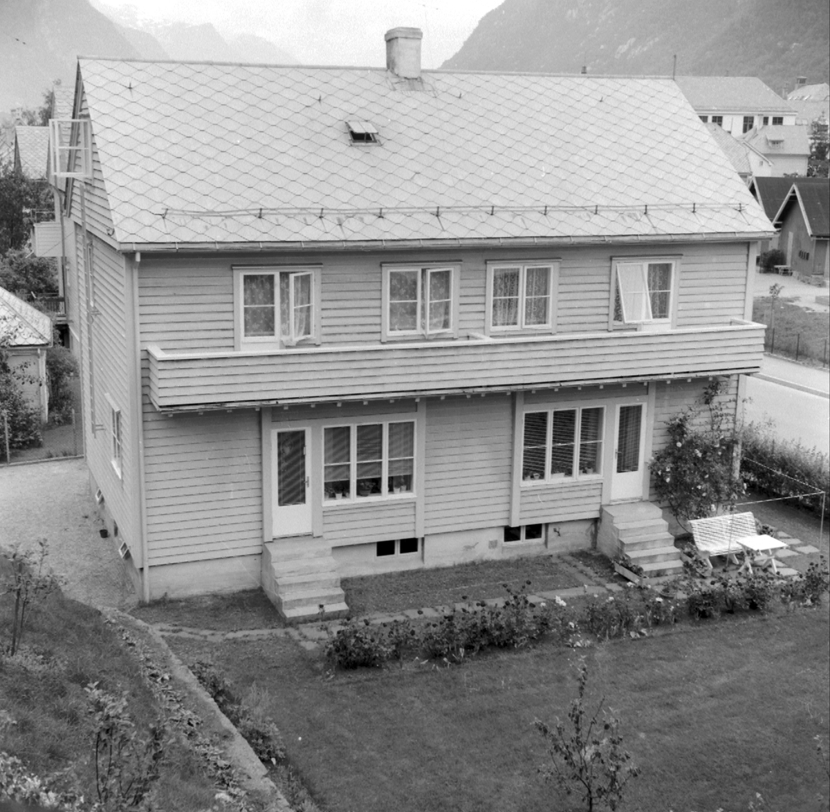 Vertikaldelt trehus i Opheimsgata 22.