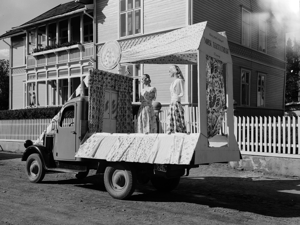 Hamardagen 1946. Lastebil, reklame "Norsk Tekstiltrykk", Ilseng.