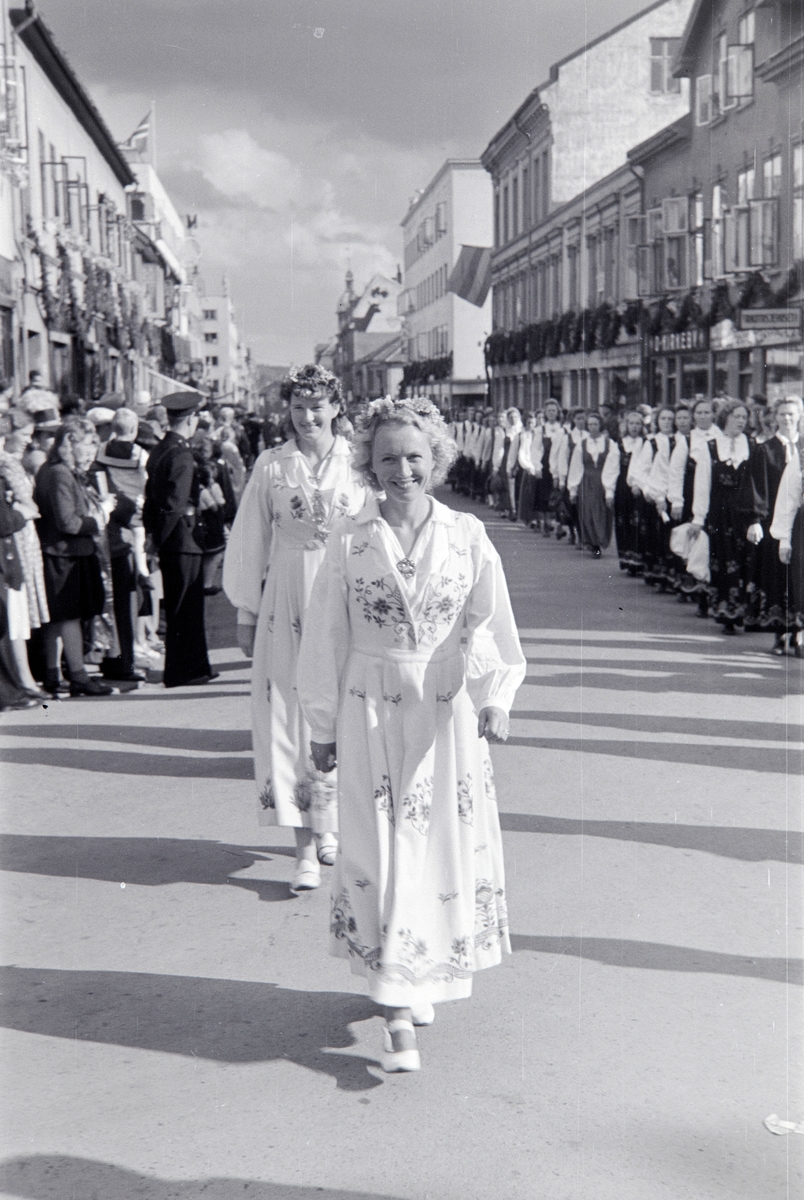 Hamardagen 1946. Opptog i Torggata,
