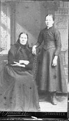 Berta Mossige og dottera Berta Cicilia (1875 - 1965) g. 1906