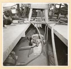 Överbyggnad. Aktra kanonfundamentet sett förifrån.