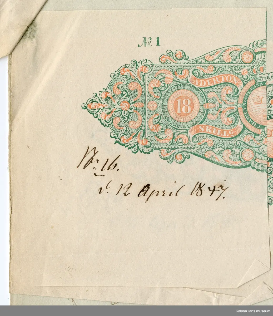 KLM 46339:32. Köpebrev. Handskriven text på en av fyra sidor på gulnat papper, rött sigill, samt tre mindre papper, fastsatta på första sidan med handskrivna noteringar.