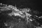 Flygfoto över Bruzaholm i Eksjö kommun, Jönköpings län.  Nr: 124/1959