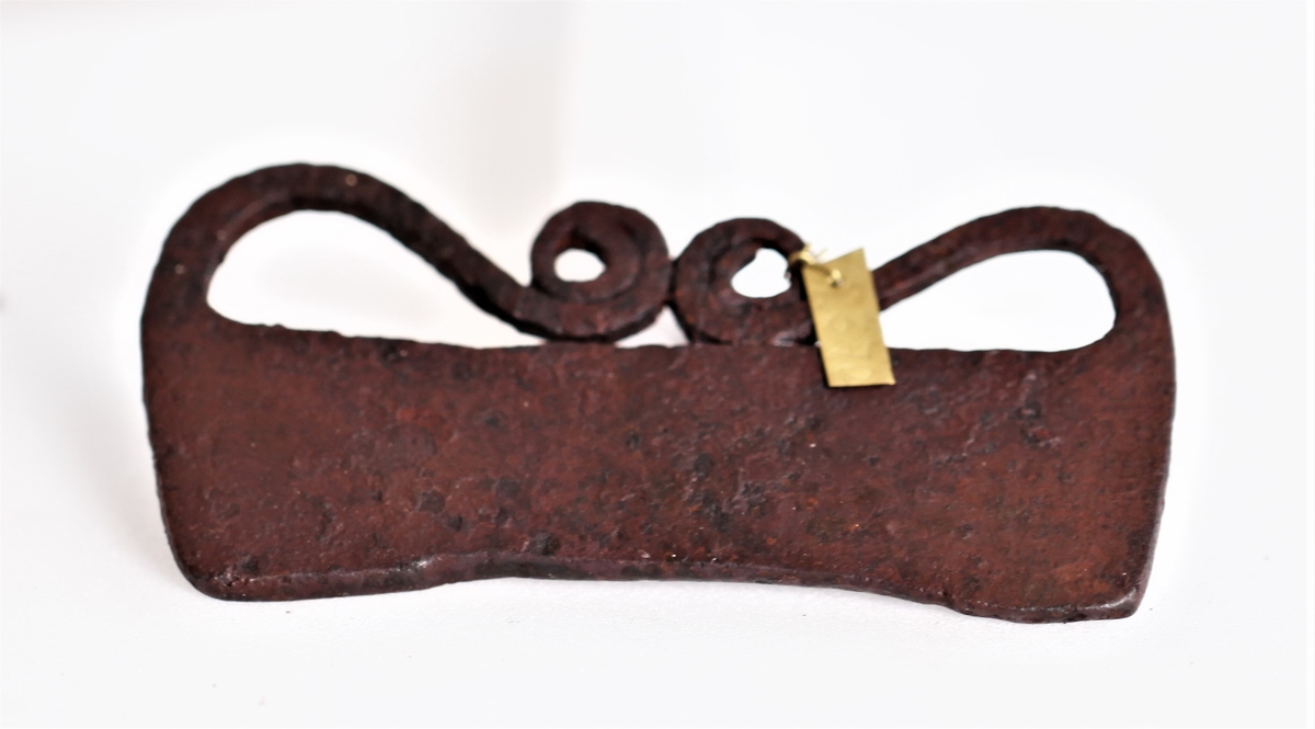 Tennstål av jern fra middelalder